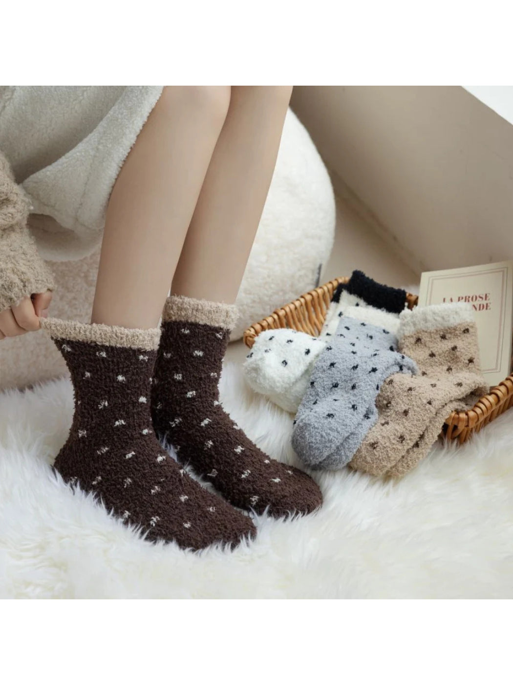 Rufia - Small Dot Pattern Contrast Cuff Socks