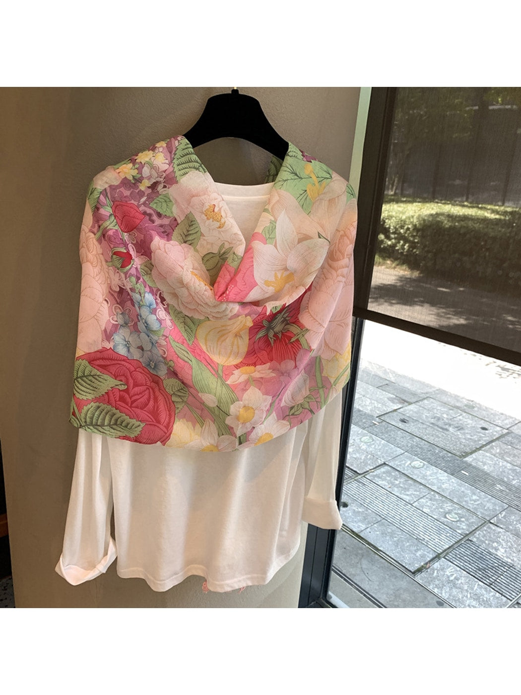 Scarvii - Elegant Floral Printed Wrap Scarf