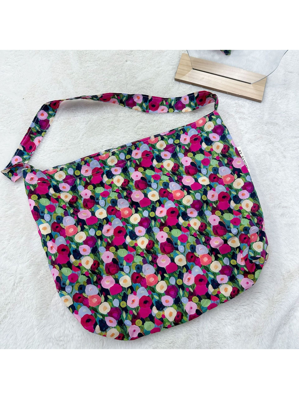Cosbai - Floral Print Sling Bag