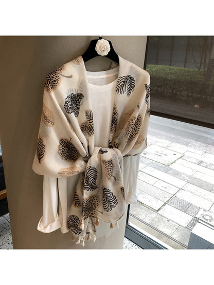 Scarvii - Geometric Leaves Print Rectangular Scarf