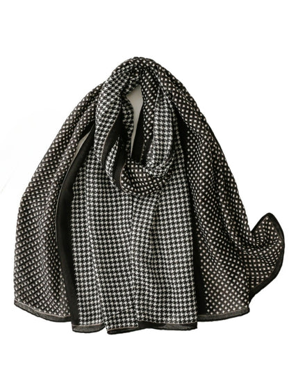 Scarvii - Long Travel Scarf with Geometric Pattern