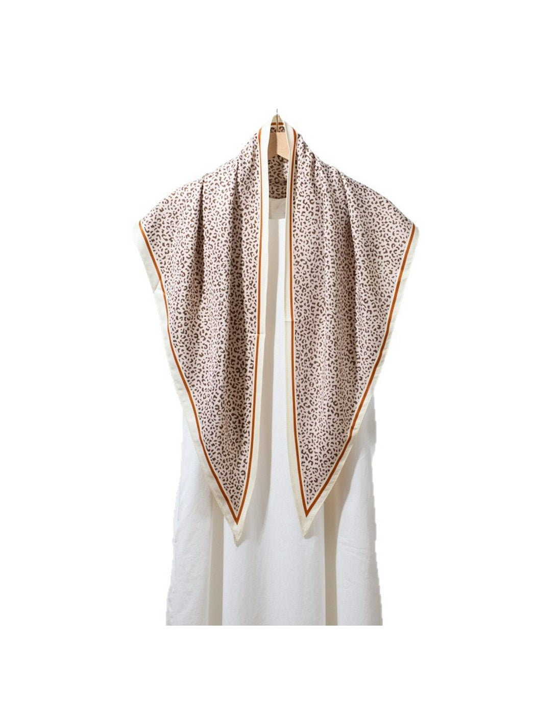 Scarvii - Edgy Leopard Print Triangle Bandana