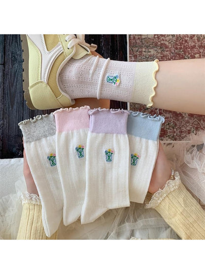 Rufia - Flowers Embroidered Colorblock Crew Socks