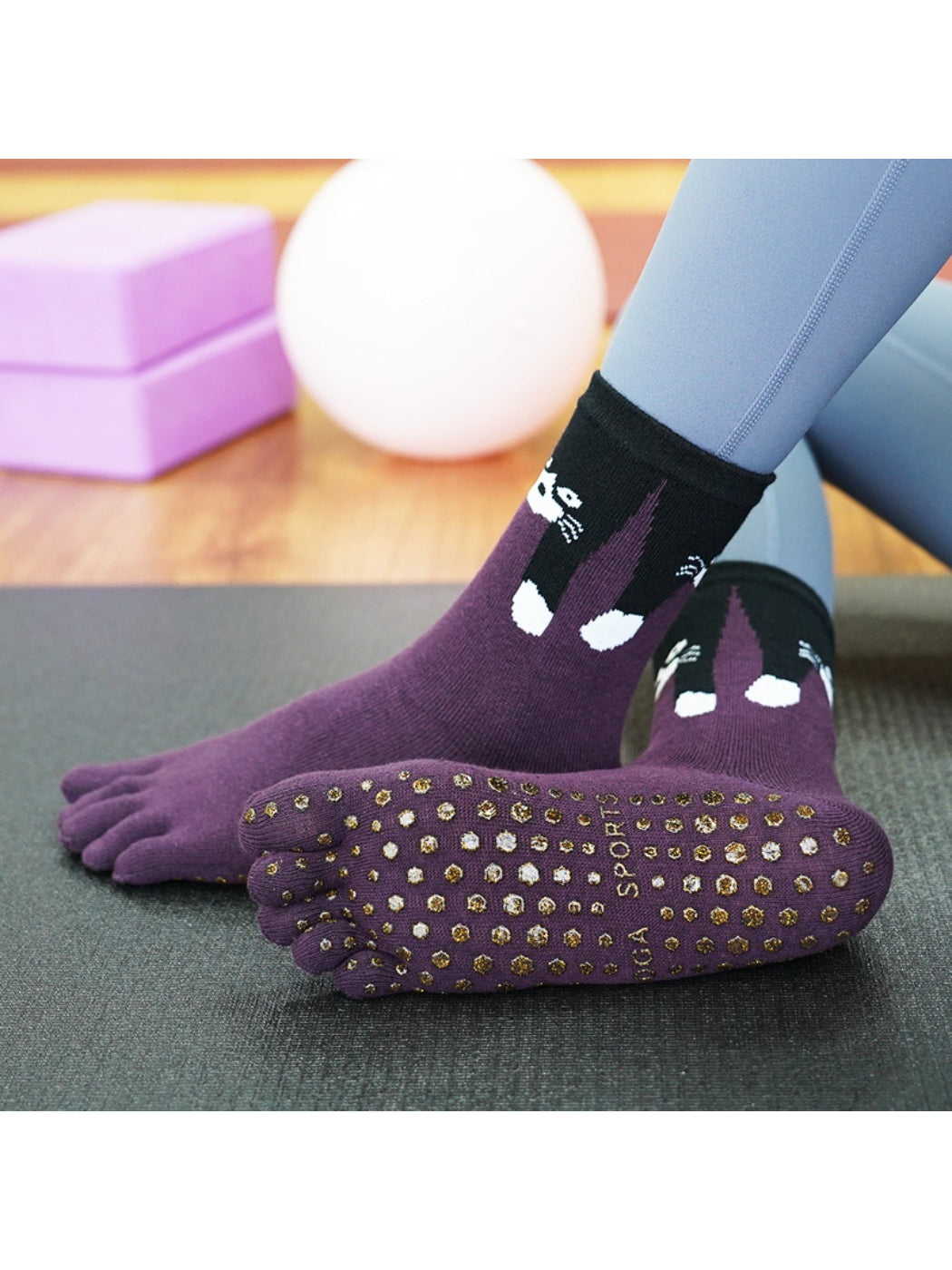 Rufia - Yoga Grip High-Cuff Five-Toe Socks