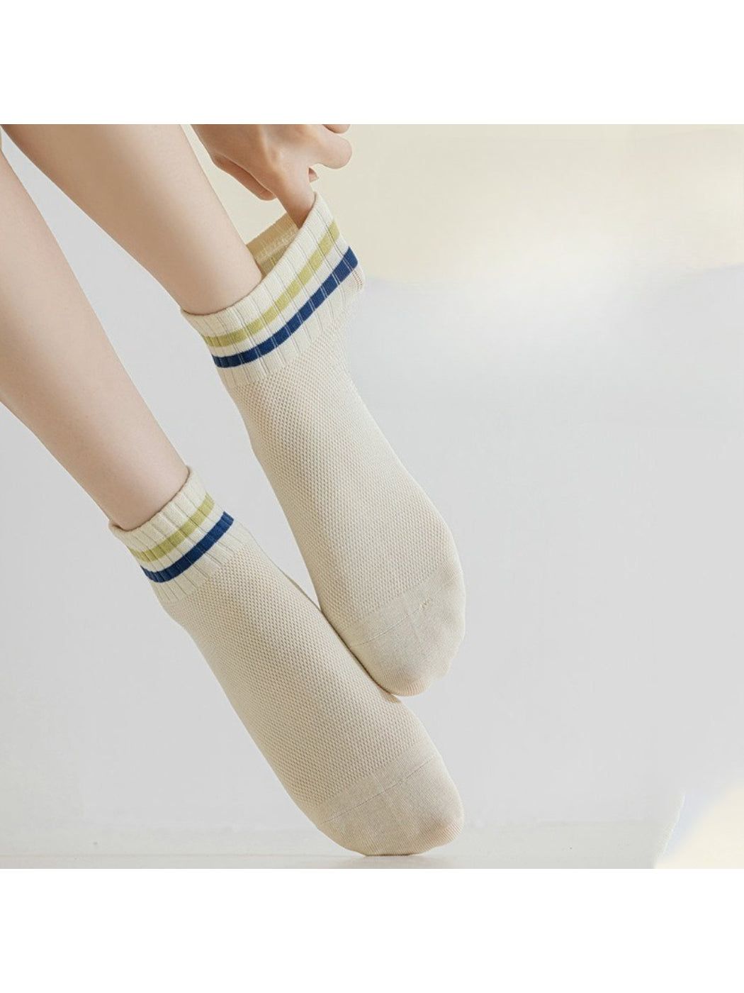 Rufia - Mesh Knit Casual Ankle Socks product image 2