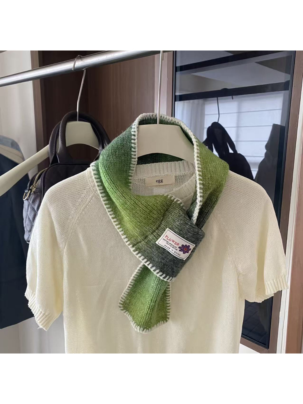 Scarvii - Ombre Blanket Stitch Pull Through Knit Scarf