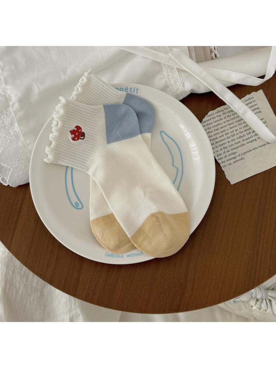 Rufia - Playful Dog Decorative Ankle Socks