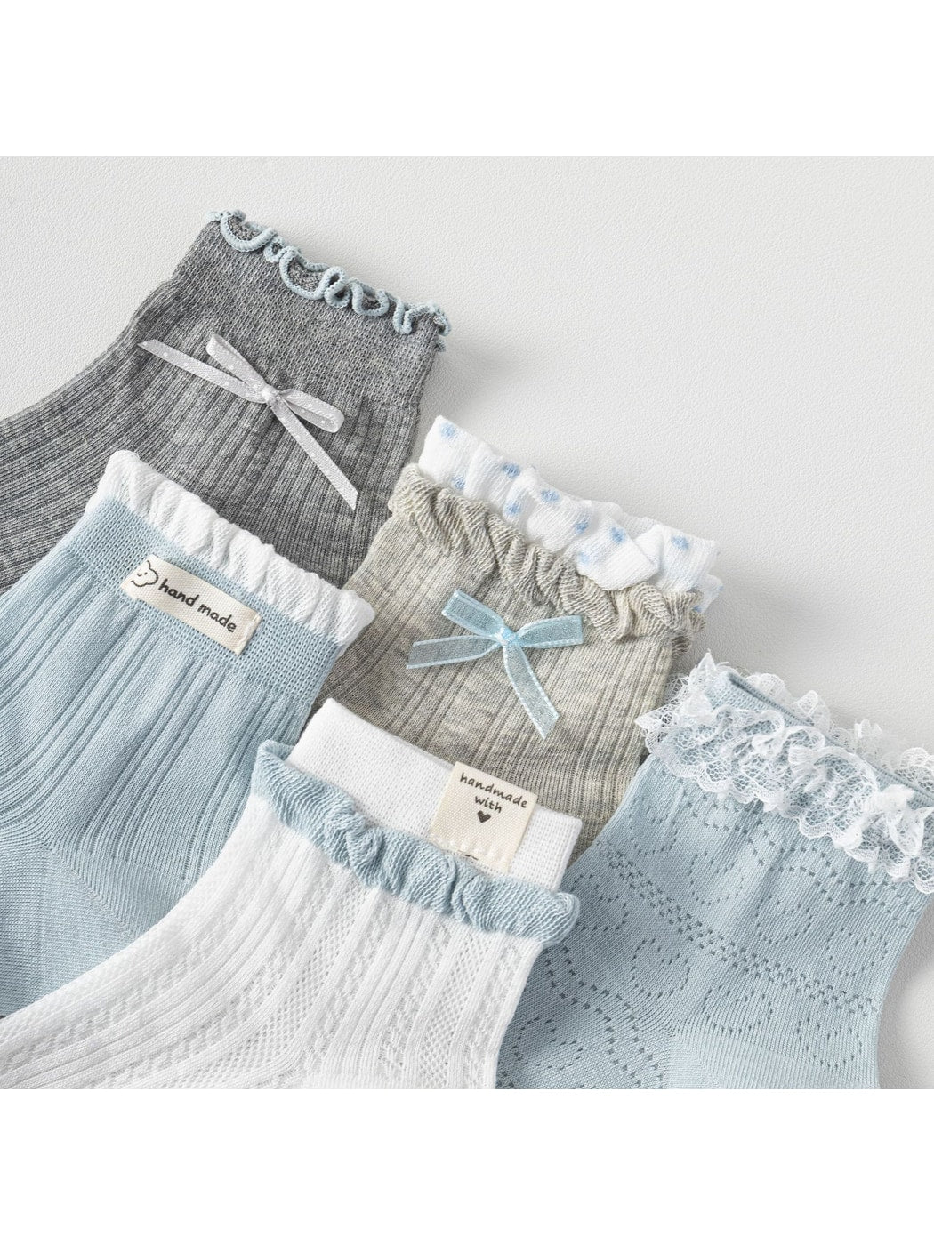 Rufia - Sweet Ruffle Trim Bow Detail Ankle Socks