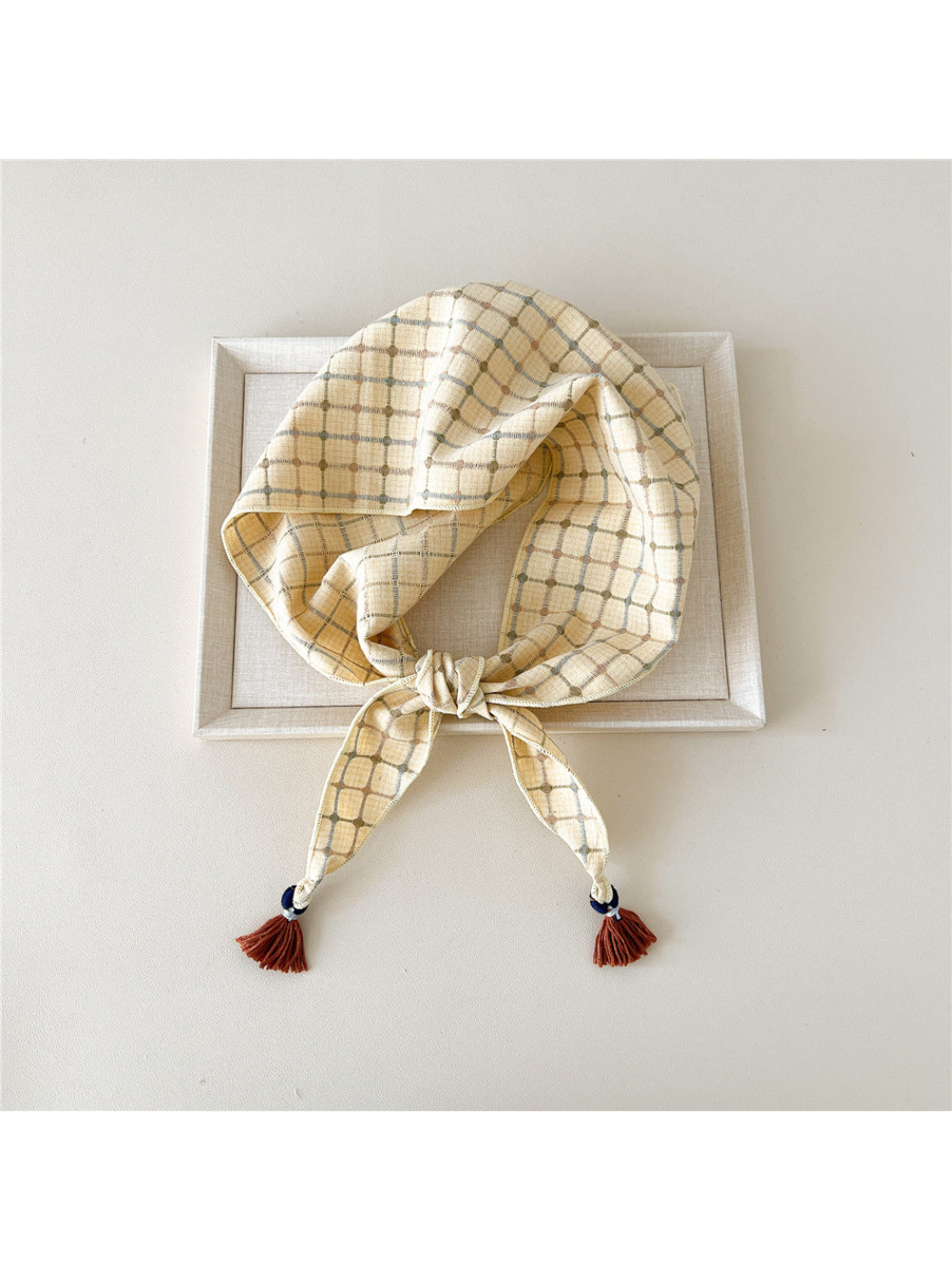 Scarvii - Plaid Pointed-End Triangle Scarf