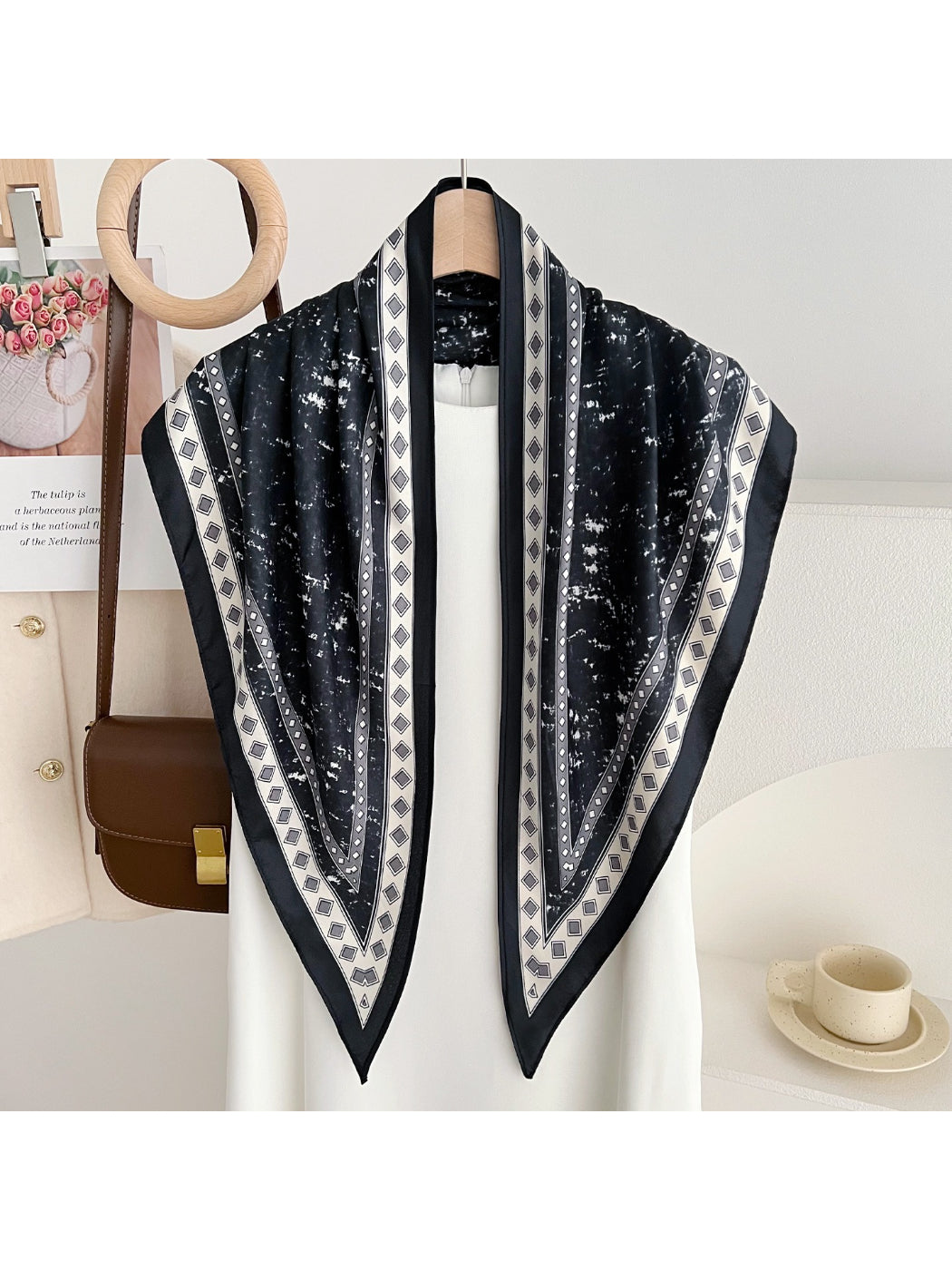 Scarvii Modern Geometric Triangle Scarf
