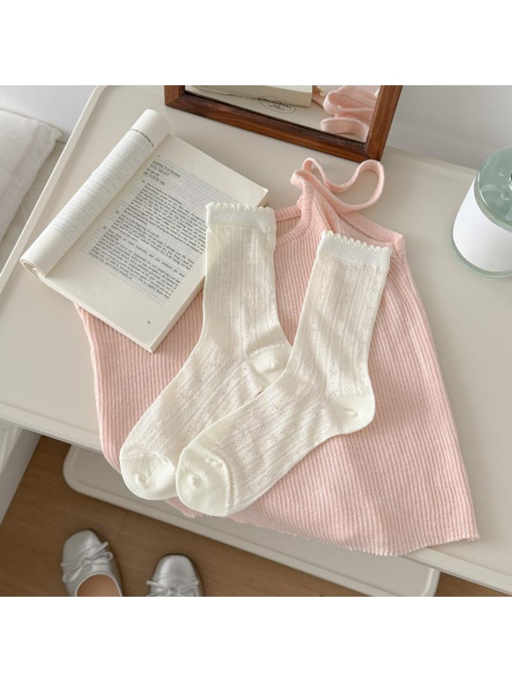 Rufia - White Embossing Scalloped Edge Crew Socks