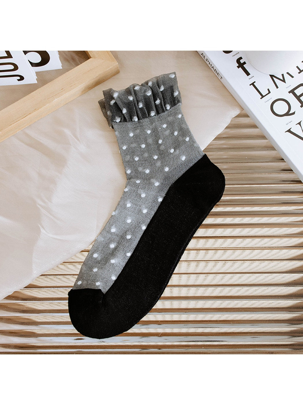 Rufia - Cute Dotted Everyday Sheer Crew Socks