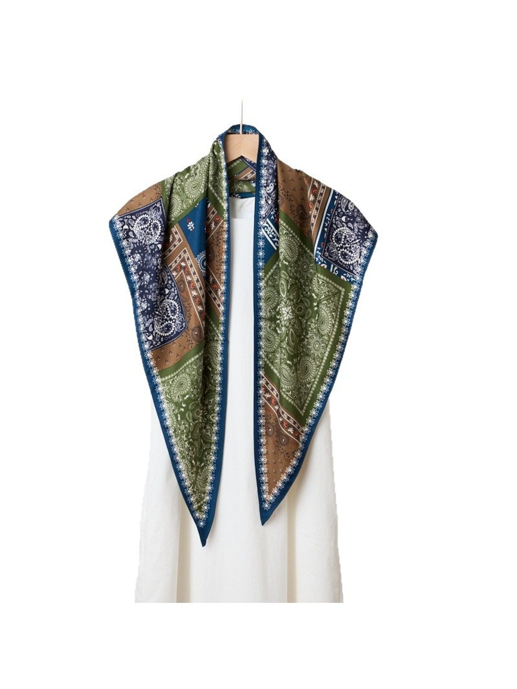 Scarvii - Retro Border Print Fashion Triangle Bandana