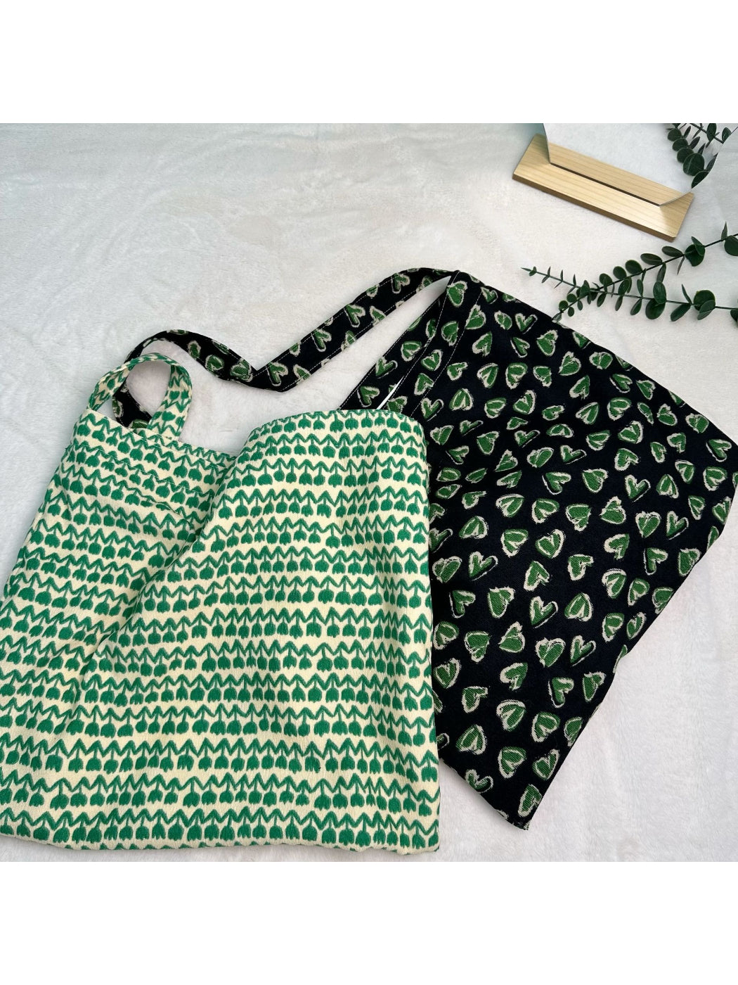 Cosbai - Textured Woven Tote Bag