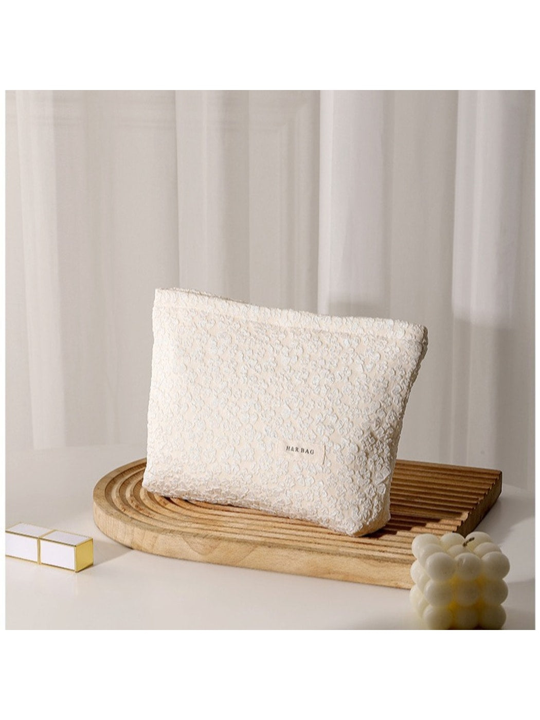 Cosbai - Geometric Print Handheld Makeup Bag