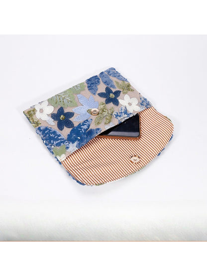 Close-up of floral embroidery detail on Cosbai elegant clutch bag