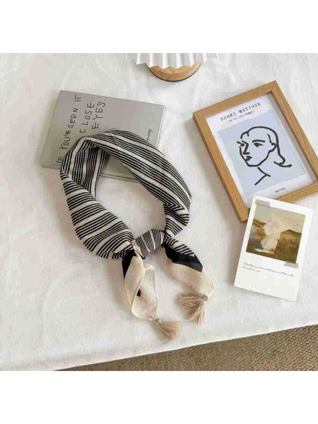Scarvii - Patterned Simple Style Square Scarf