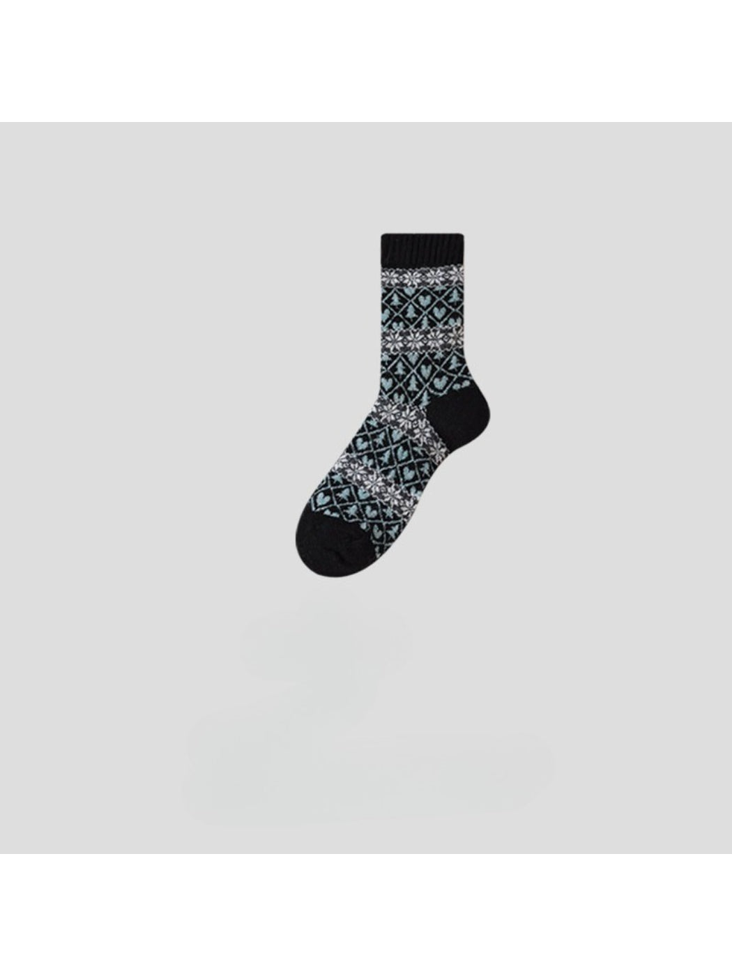 Rufia - Nordic Heart Pattern Crew Socks