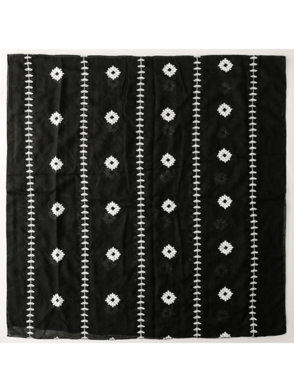 Scarvii - Modern Motif Trim Soft Scarf
