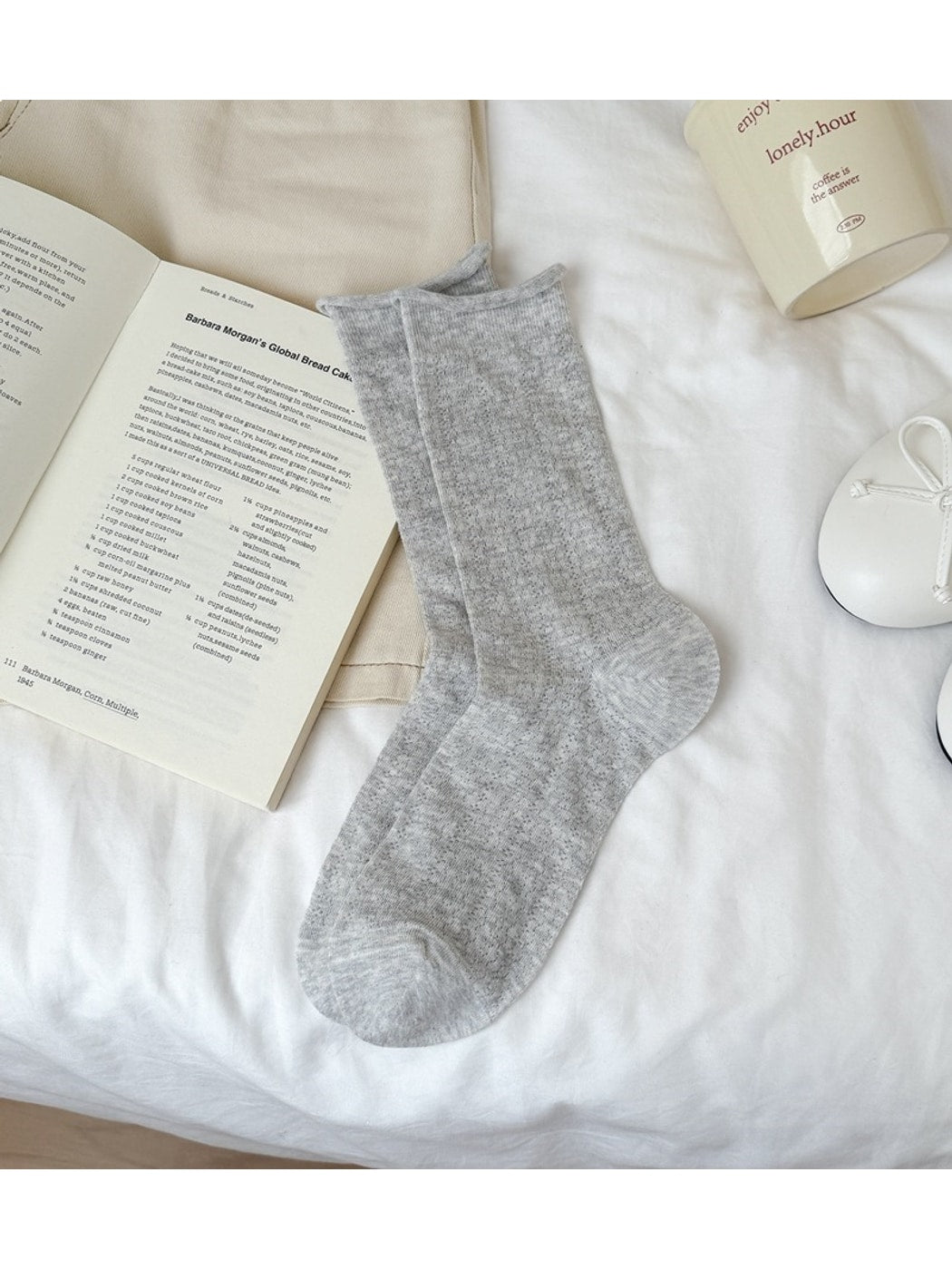 Rufia - Simple Solid Color Women's Crew Socks