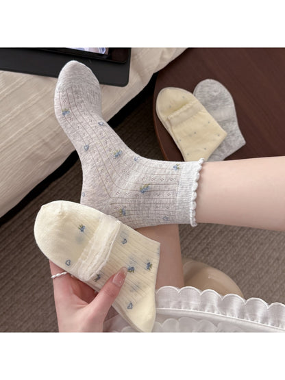 Rufia - Floral Heart Pattern Ballet Style Crew Socks
