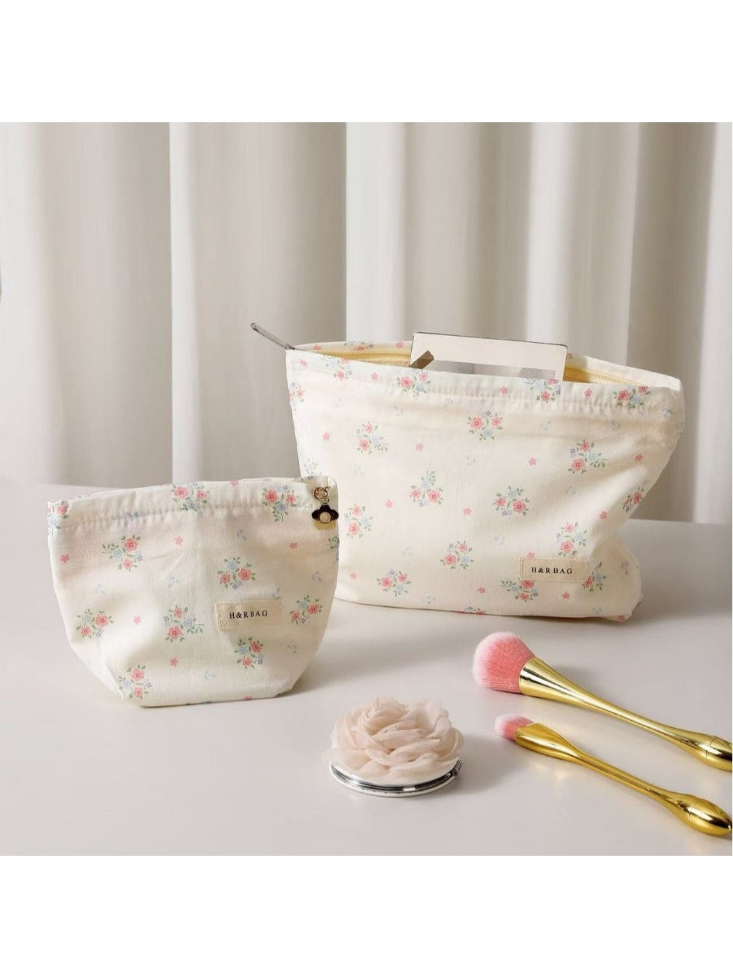 Cosbai - Sweet Floral Handheld Cosmetic Pouch Bag