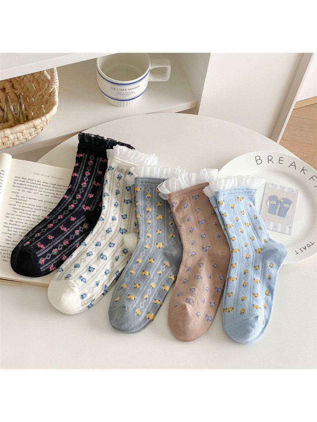 Rufia - Lace Ruffle Floral Knit Crew Socks
