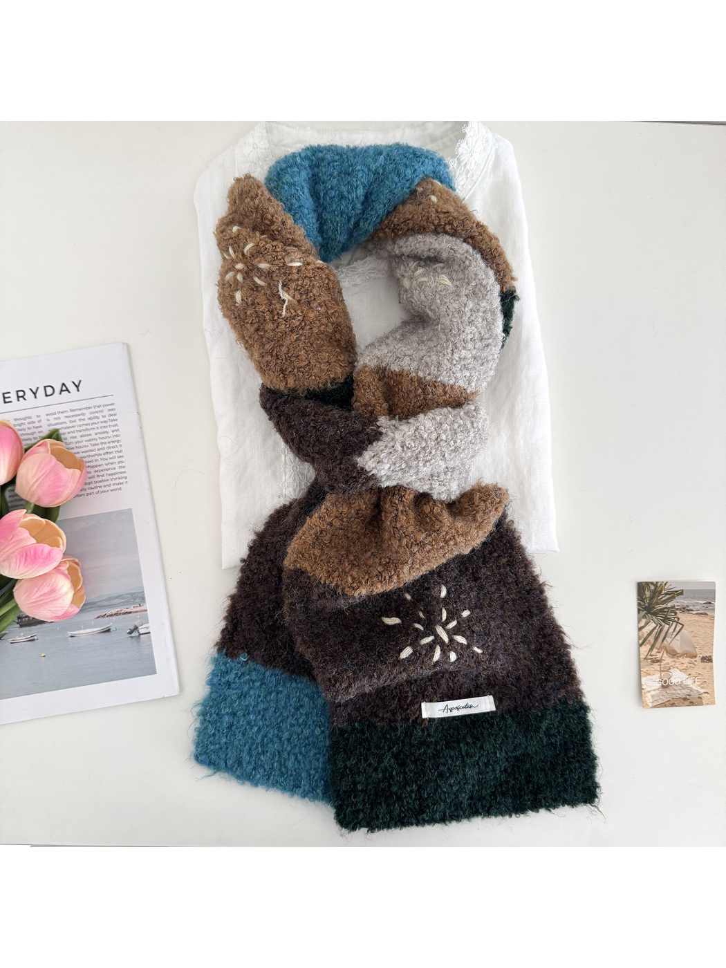 Scarvii - Starburst Color Block Knit Scarf