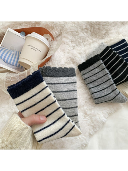 Rufia – Cozy Striped Mid-Calf Socks