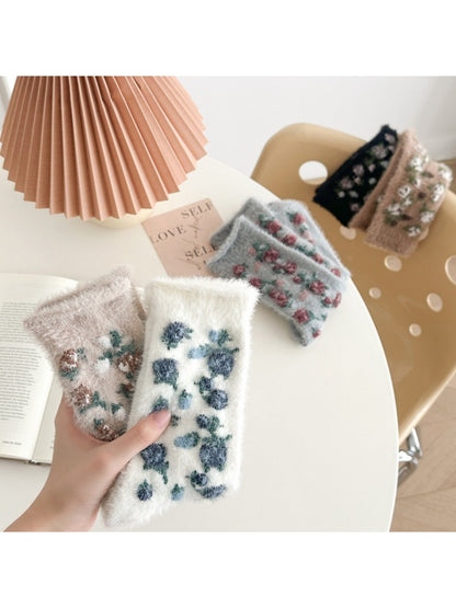 Rufia - Soft Floral Texture Crew Socks