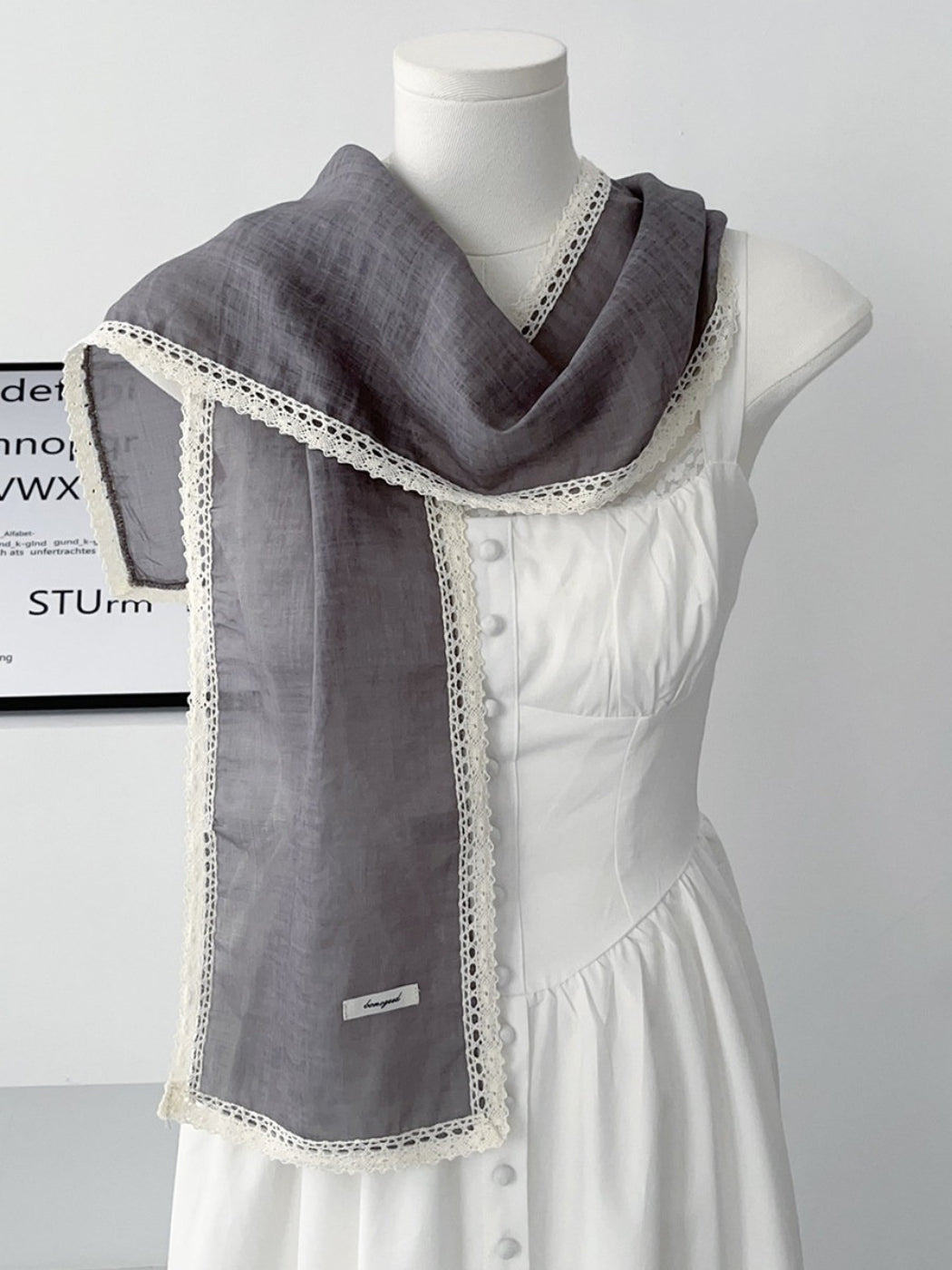Scarvii Lace Border Lightweight Scarf product image