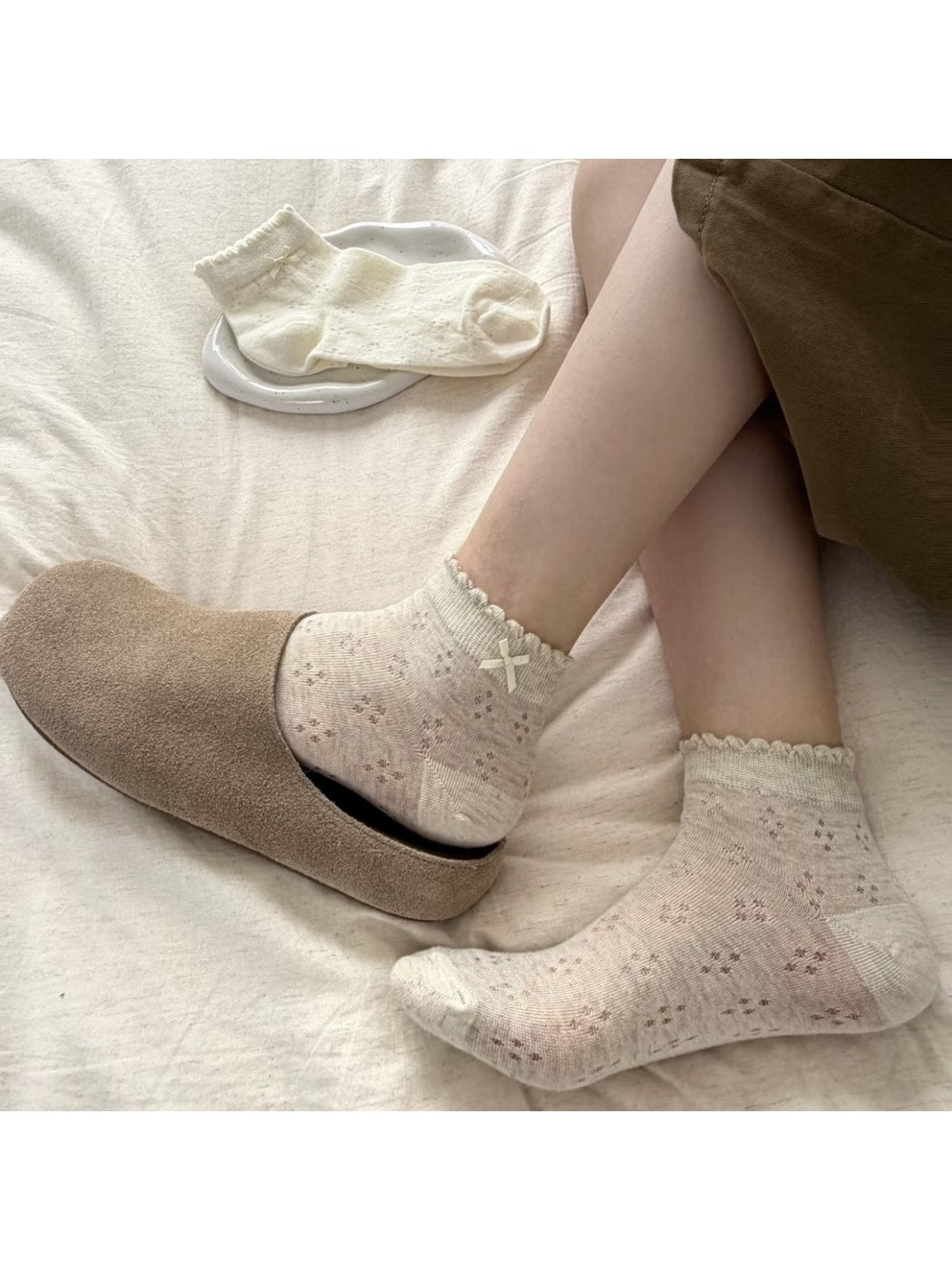 Rufia - Ribbon Bow Accent Openwork Ankle Socks