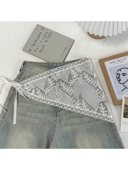 Scarvii - White Floral Lace Triangle Scarf