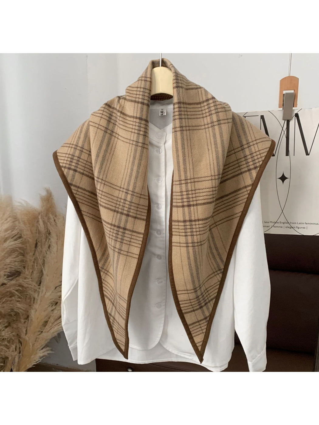 Scarvii - Vintage Plaid Edge Triangle Scarf