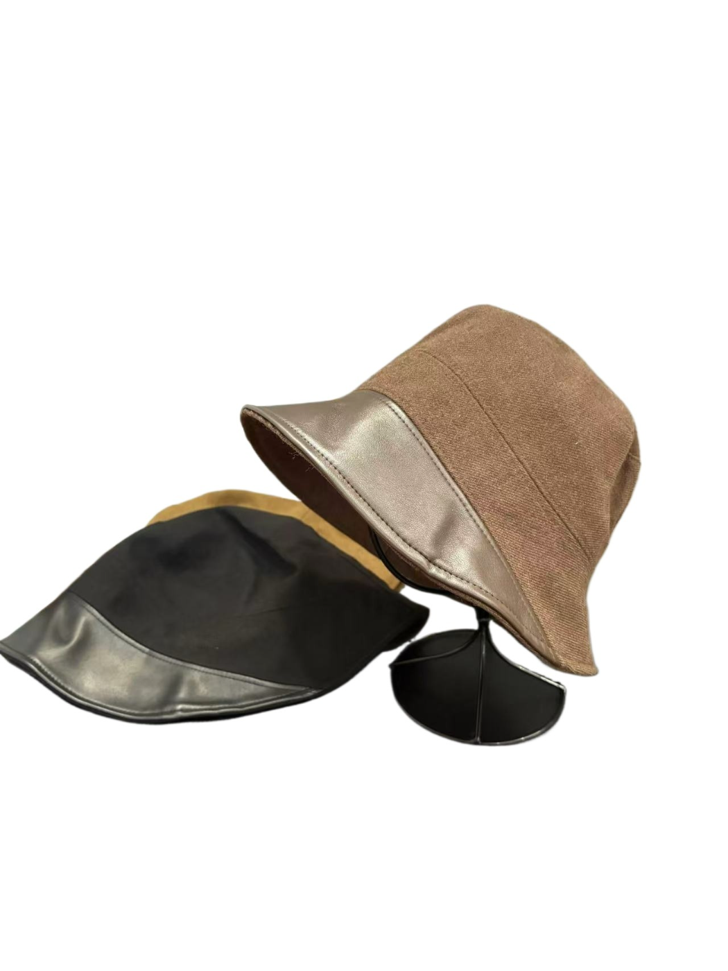 Haila - Contrast Brim Bucket Hat