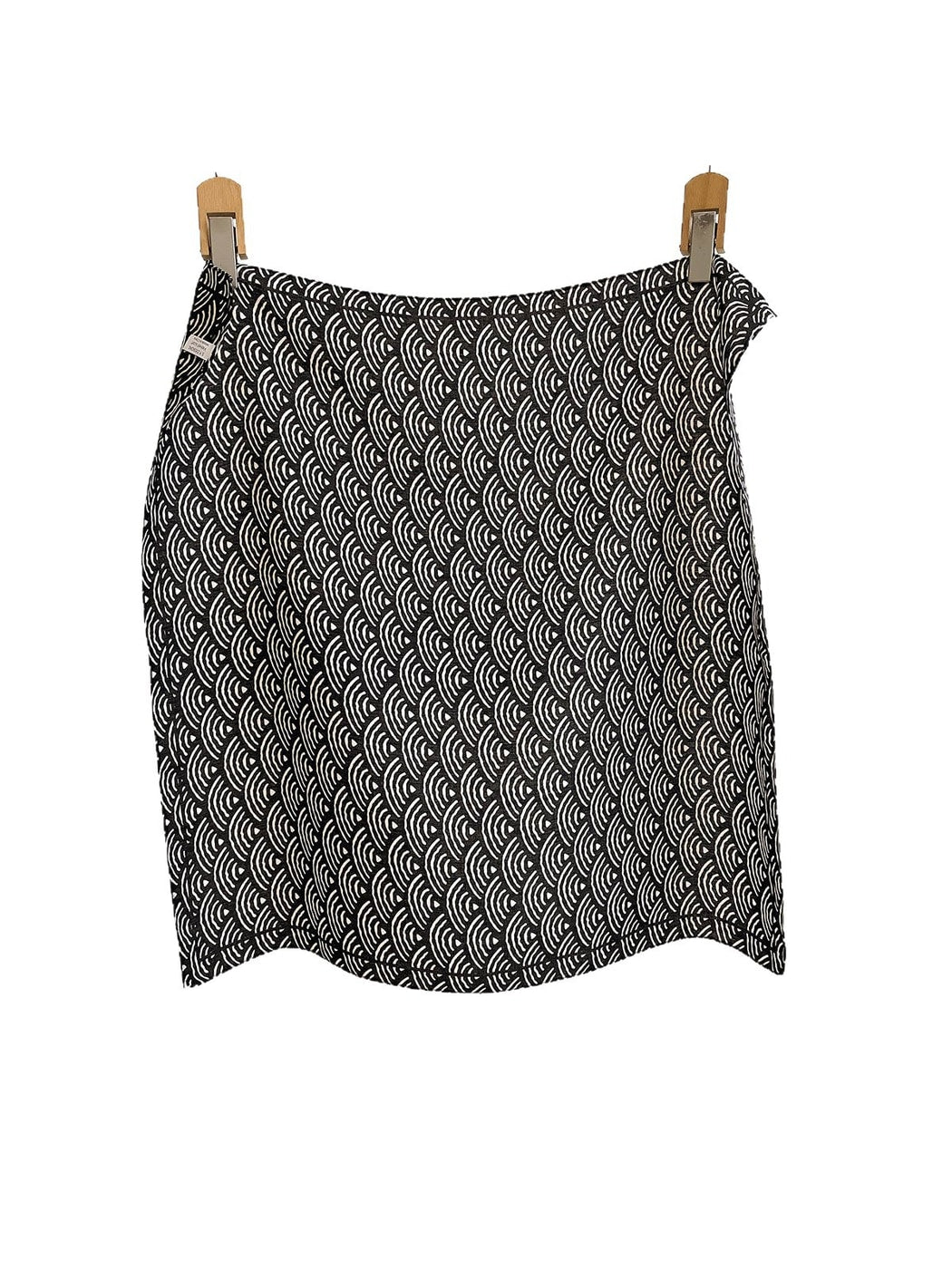 Scarvii - Seigaiha Wave Pattern Square Scarf