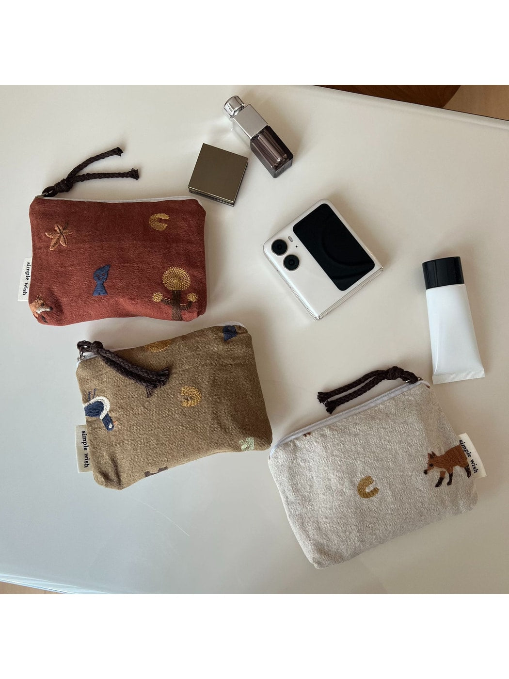 Cosbai - Retro Embroidered Rectangular Zip Pouch