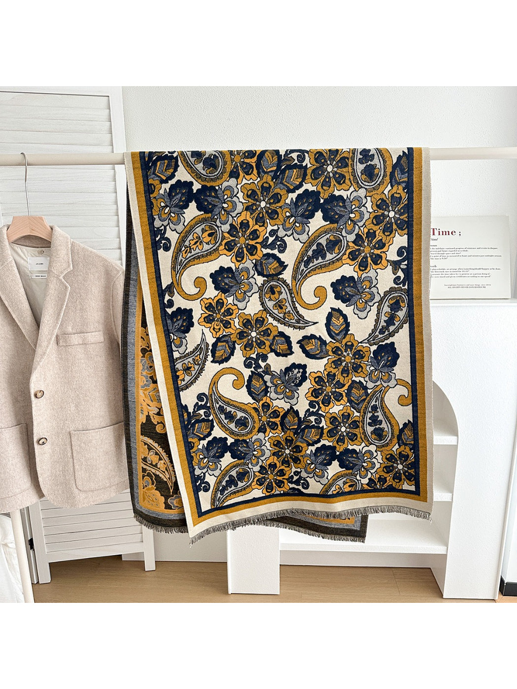 Scarvii - Floral Paisley Soft Weave Scarf