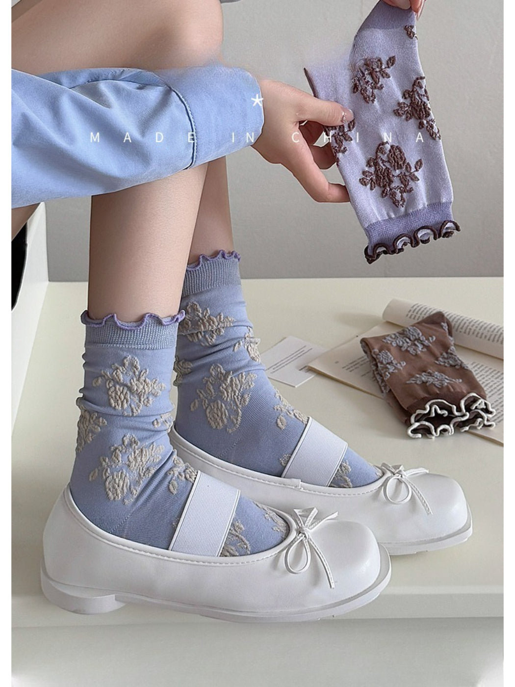 Rufia - Vintage Floral Jacquard Lettuce-Edge Socks