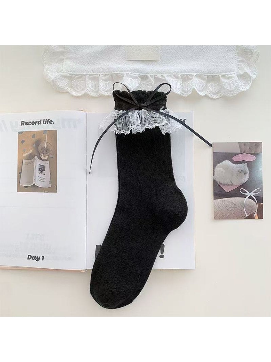 Rufia - Solid Color Lace Trim Casual Crew Socks
