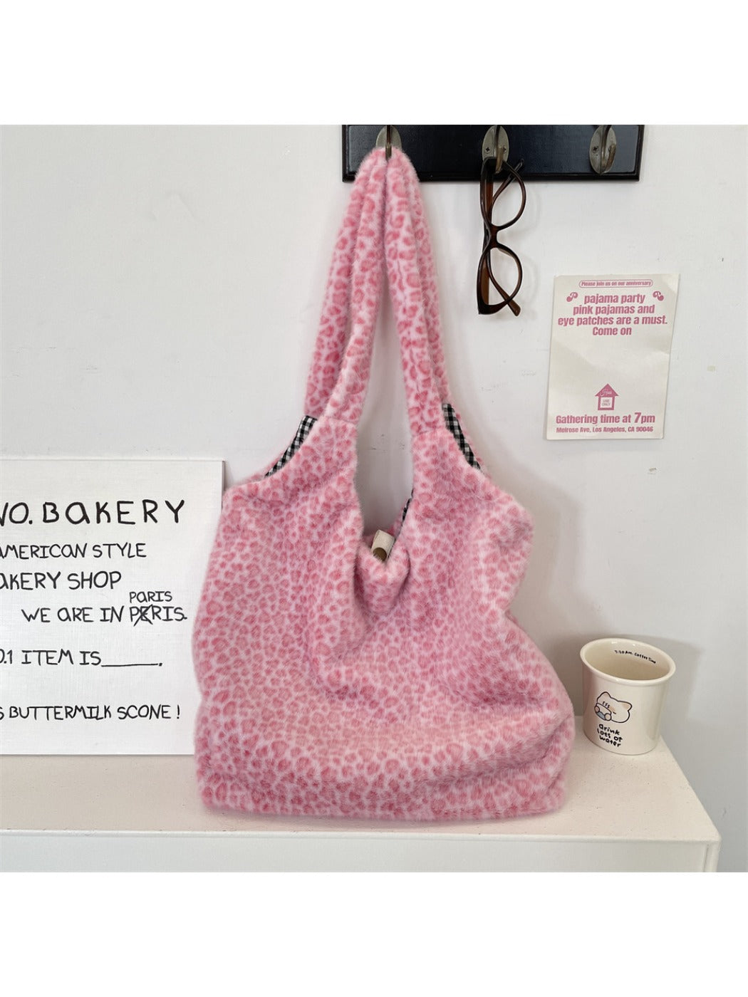 Cosbai – Plush Shoulder Bag with Leopard Pattern