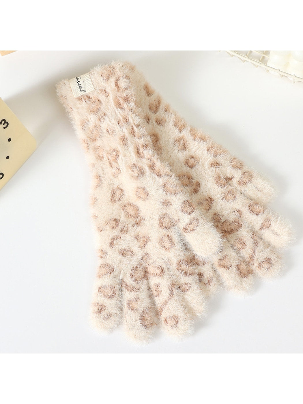Gloving - Leopard Print Fuzzy Knit Long Cuff Gloves