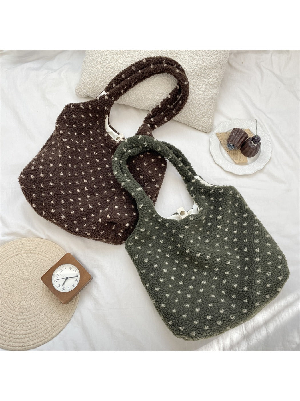 Cosbai – Plush Heart Tote Shoulder Bag