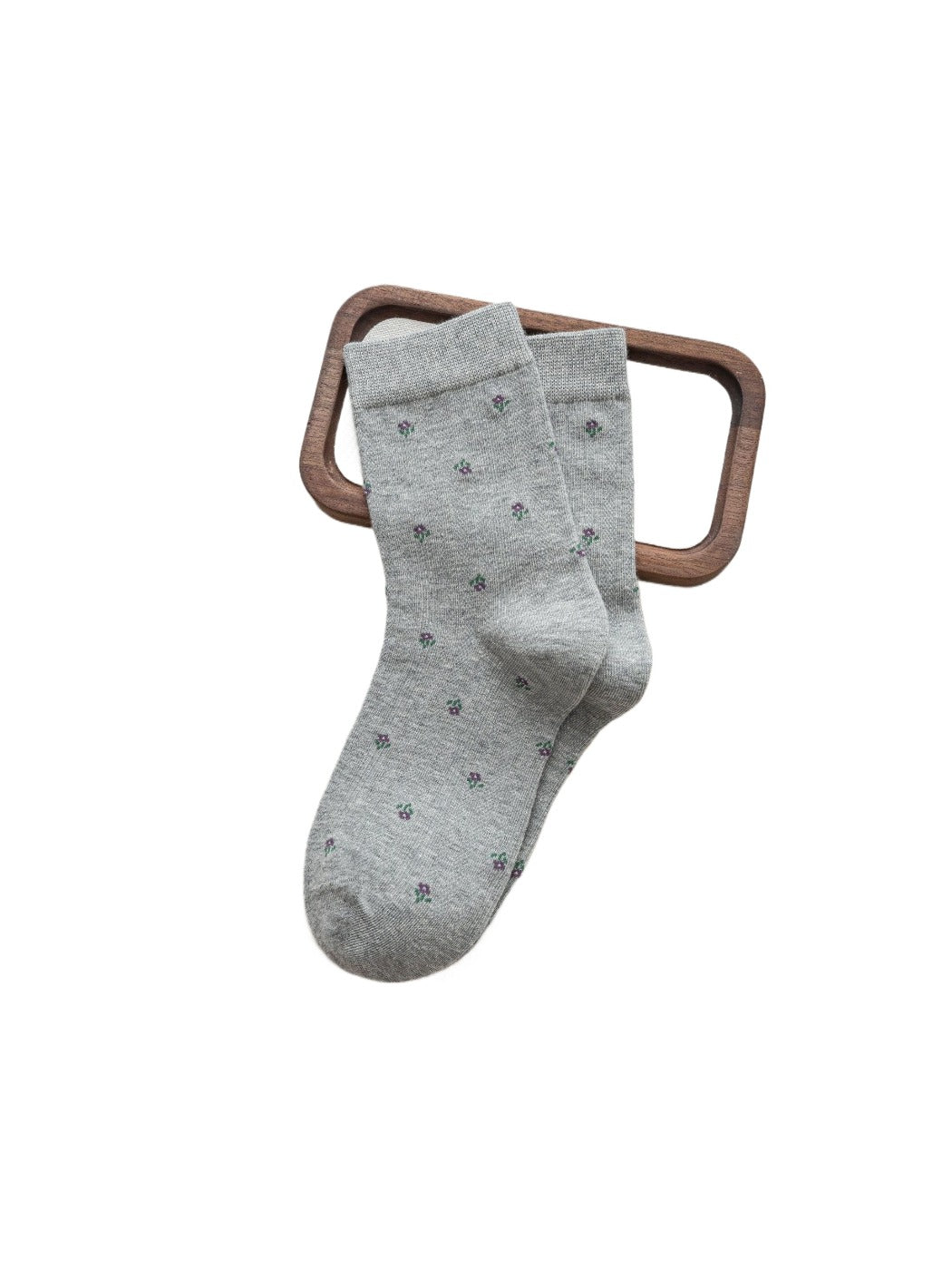 Rufia – Elegant Heart Detail Mid-Calf Socks