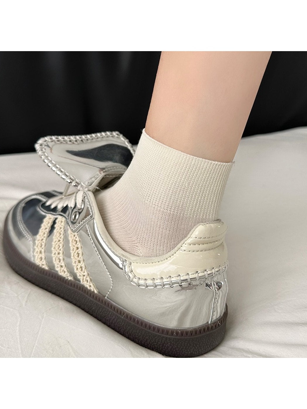 Rufia - Elegant Solid Women's Ankle Socks