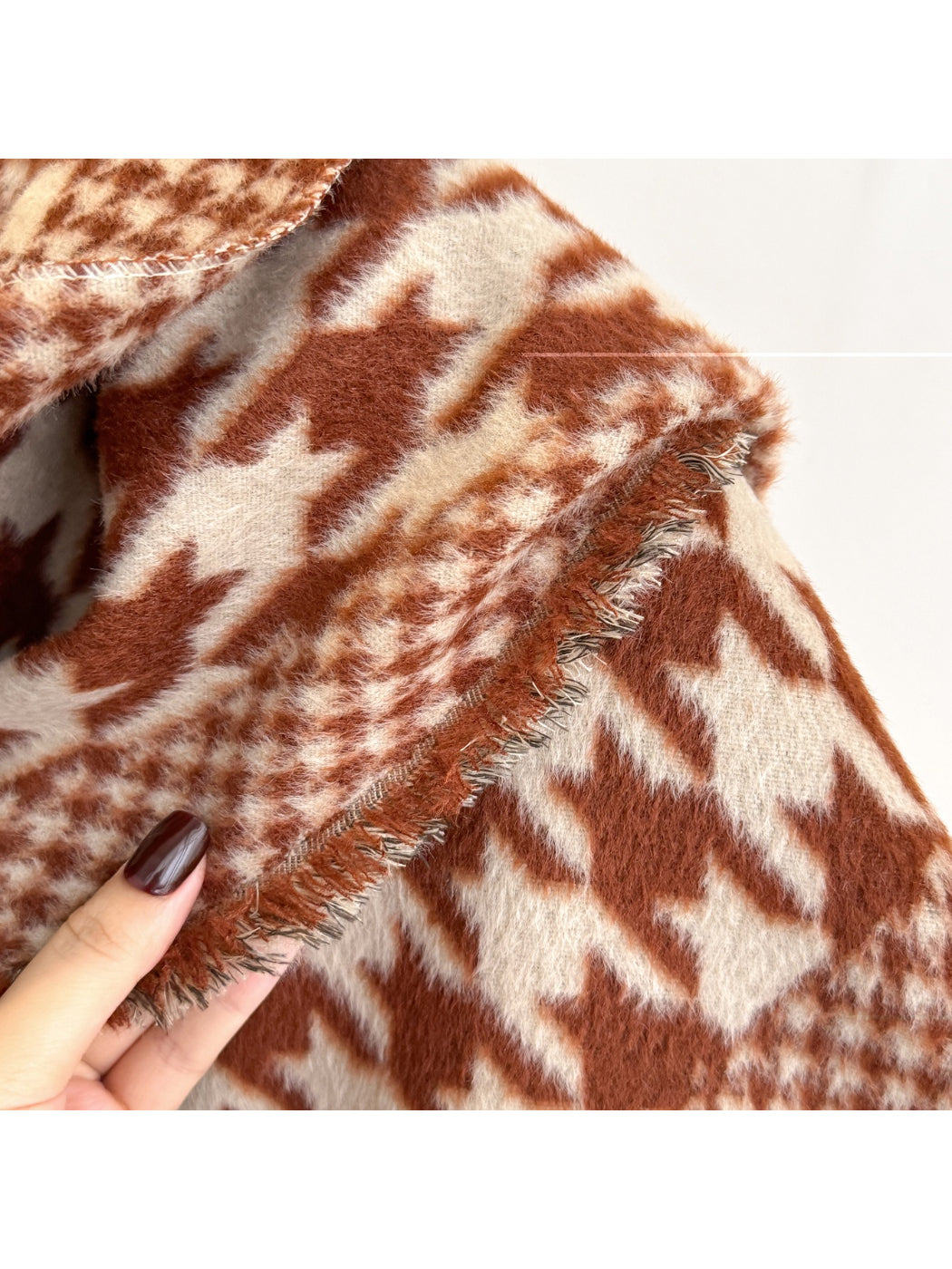 Scarvii - Houndstooth Wrap Scarf