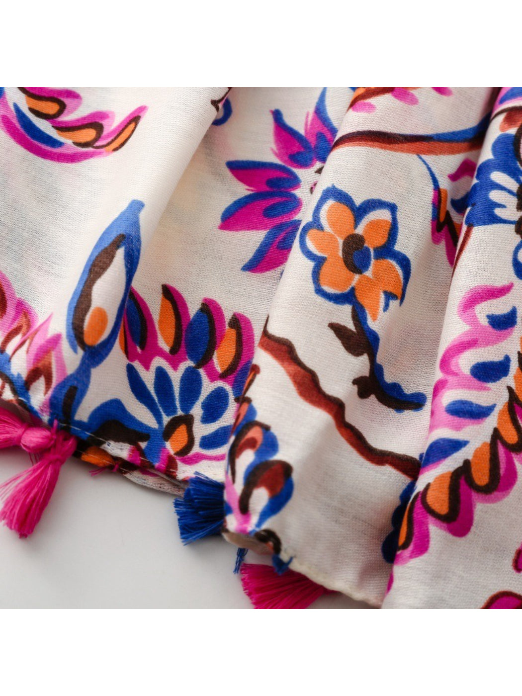 Scarvii - Bold Floral Motif Detail Scarf