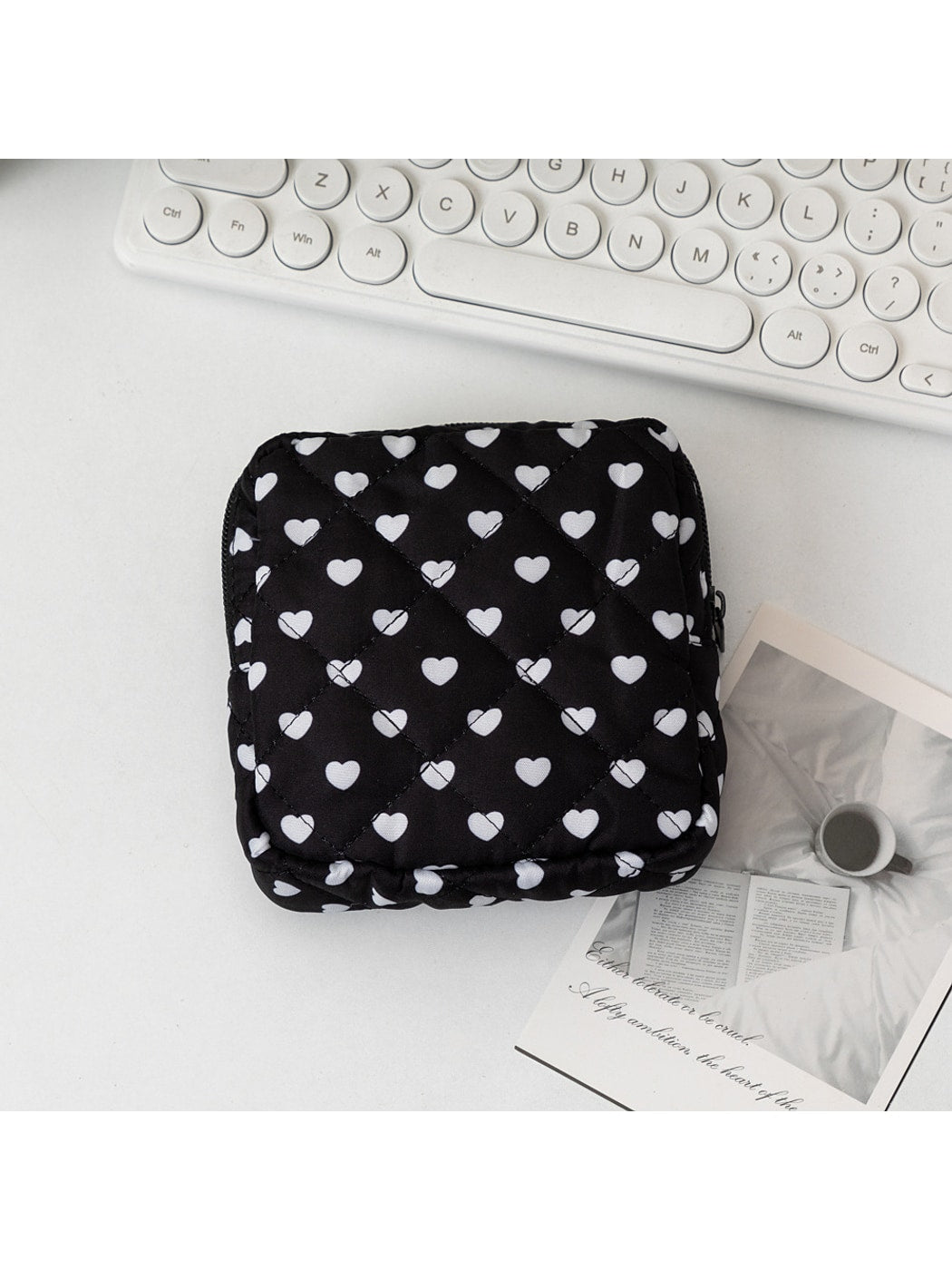 Cosbai - Bow and Heart Pattern Quilted Pouch