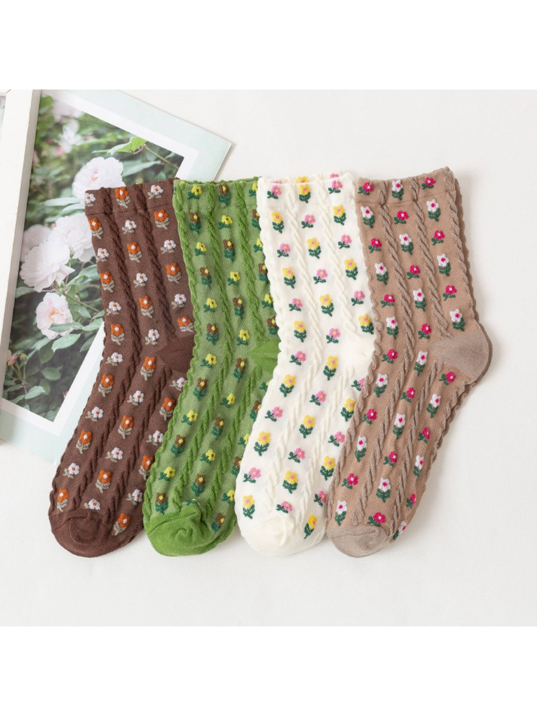 Rufia - Vintage Floral Knit Crew Socks product image 1