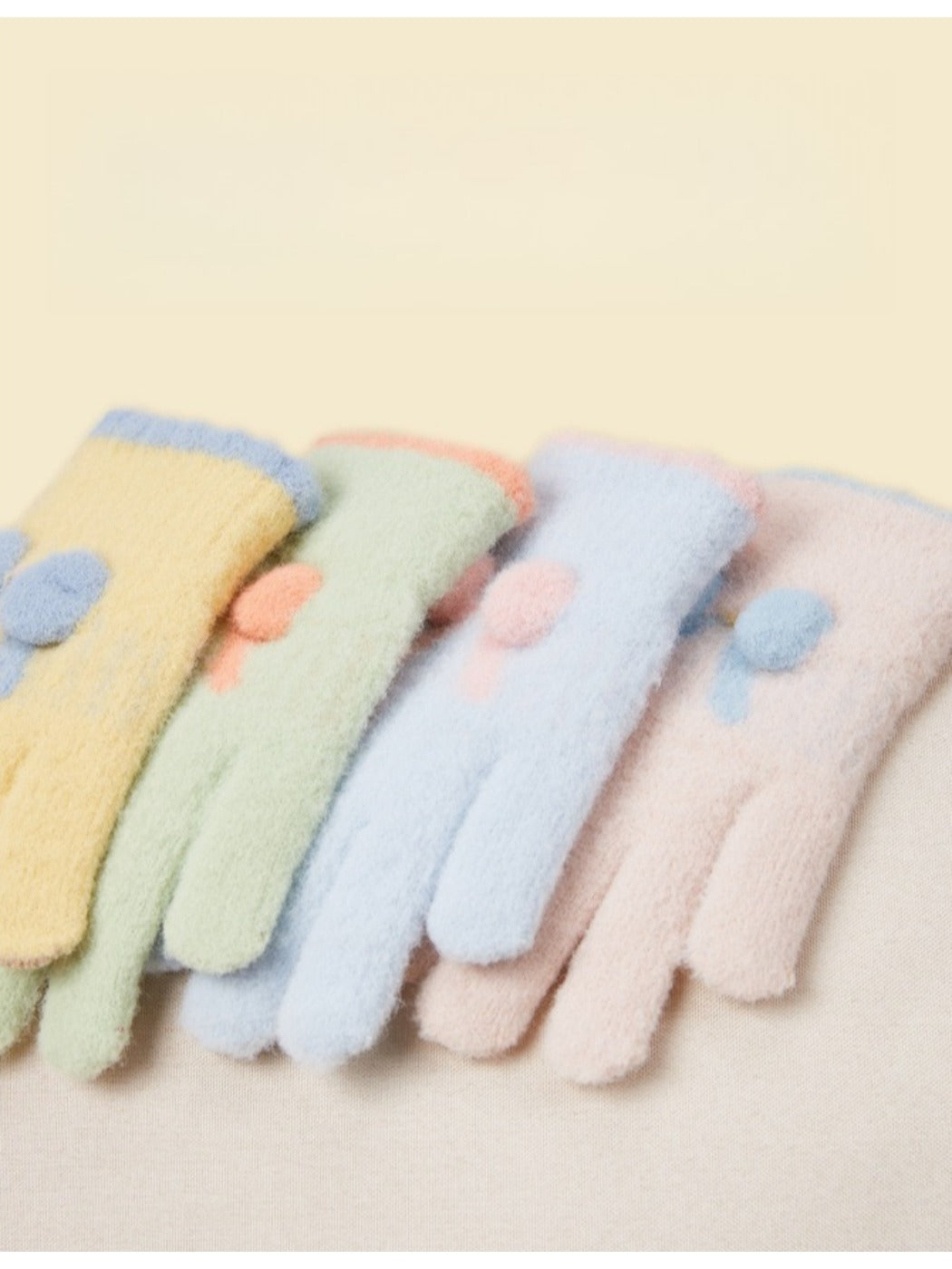 Gloving – Color-Block Gloves with Pompom
